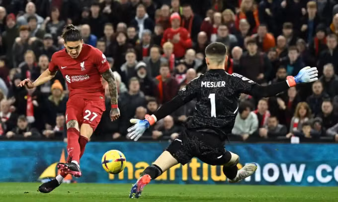 Nunez và các đồng đội tại Liverpool thua Leeds Utd 0-1 ở vòng 14 Ngoại hạng Anh.