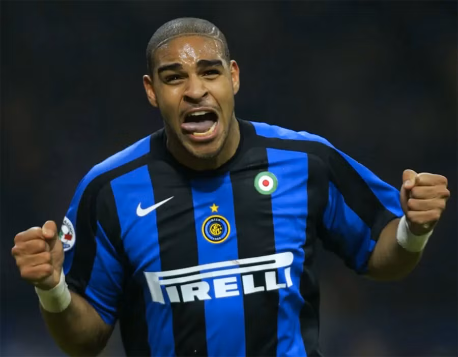 Cựu tiền đạo 42 tuổi giành được 2 chức vô địch Serie A, 2 Cup Quốc gia, 2 Siêu Cup Italy cùng Inter Milan giai đoạn 2001-2009.
