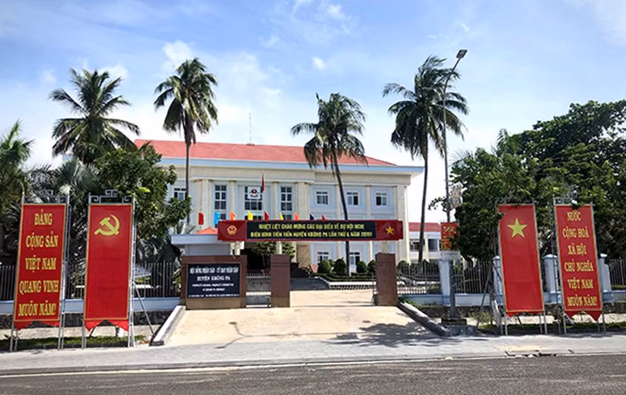 Trụ sở UBND huyện Krông Pa. Trụ sở UBND huyện Krông Pa.