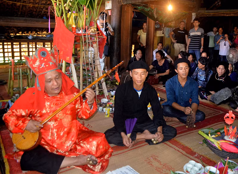 Thực hành then Tày, Nùng, Thái.
