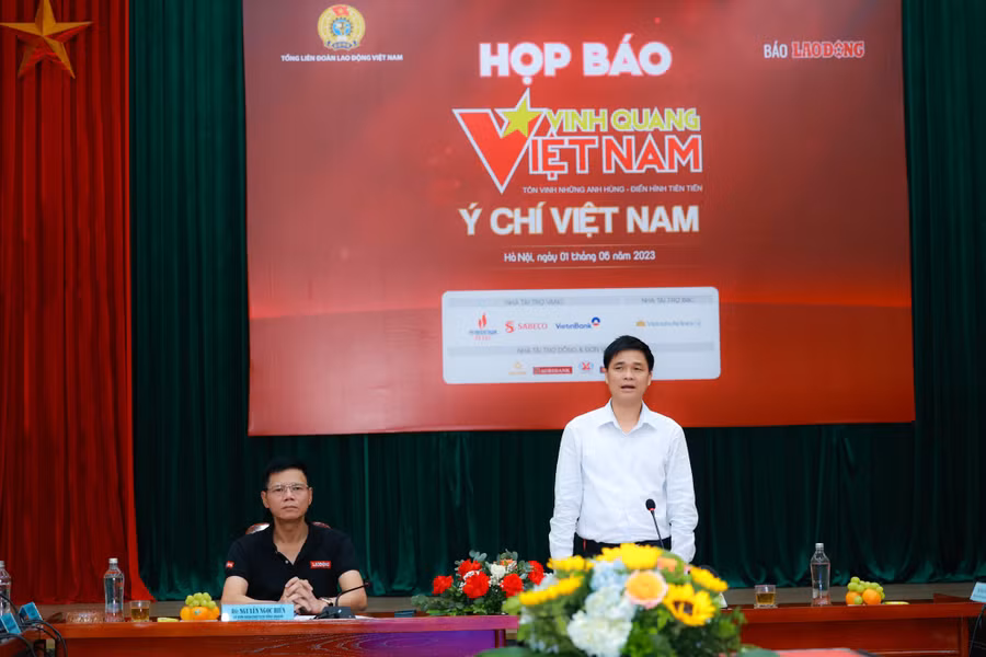 Ông Ngọ Duy Hiểu, Phó Chủ tịch Tổng LĐLĐVN phát biểu tại buổi họp báo. Ông Ngọ Duy Hiểu, Phó Chủ tịch Tổng LĐLĐVN phát biểu tại buổi họp báo.