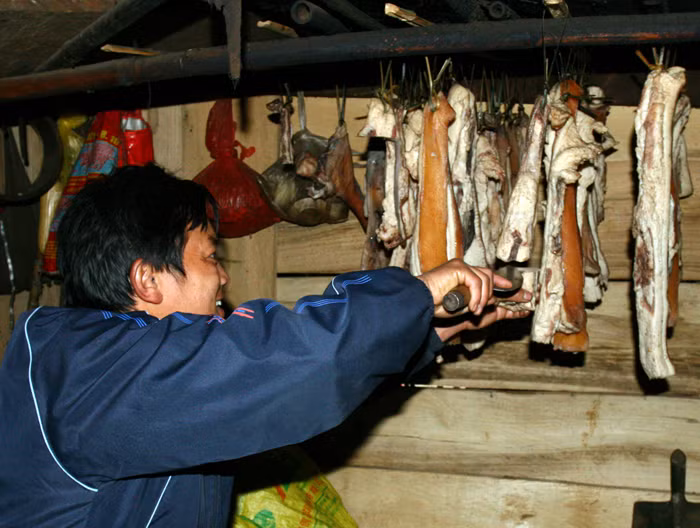 Kỳ thú phong tục cả bản đi “ăn trộm” đêm giao thừa - Ảnh 2