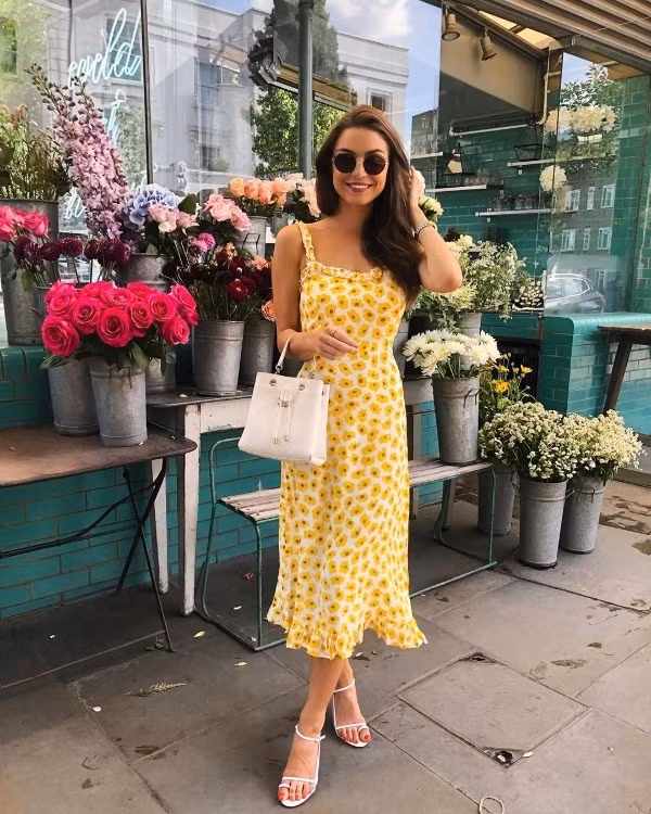 Street style tràn ngập blazer thời thượng của loạt fashionista thế giới