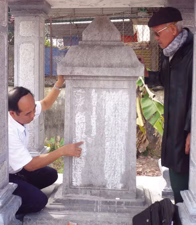 Bia 'Bảo Triện hậu thần' tại Bảo Triện, huyện Gia Định, xứ Kinh Bắc (nay là xã Đại Lai, huyện Gia Bình, tỉnh Bắc Ninh).