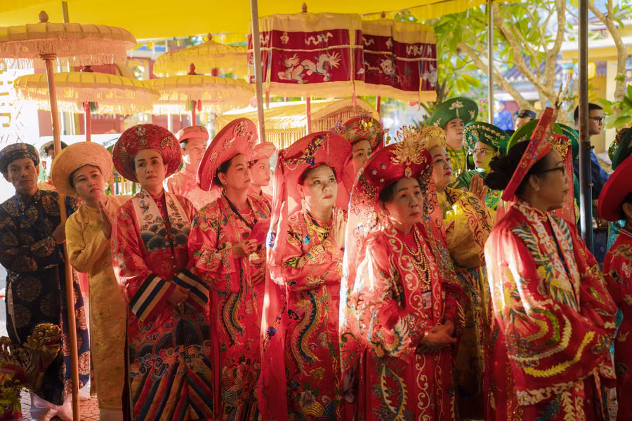 Lễ hội Điện Huệ Nam diễn ra vào tháng 3 và tháng 7 âm lịch hàng năm.