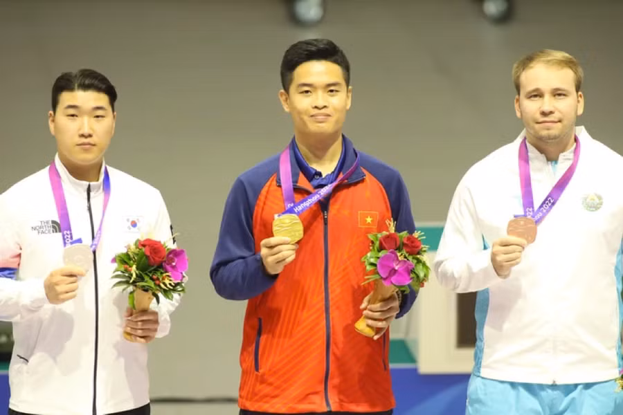 Giúp Việt Nam ‘giải cơn khát vàng’ tại ASIAD 19, Quang Huy được thưởng lớn ảnh 3