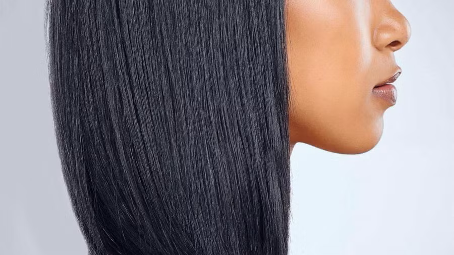 Người sử dụng hoá chất ép tóc hơn 4 lần một năm có nguy cơ ung thư tử cung.