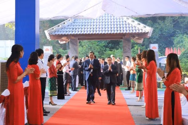 Các đại biểu tới dự Lễ kỷ niệm 60 năm ngày thiết lập quan hệ ngoại giao Việt Nam - Lào (5/9/1962 - 5/9/2022); 45 năm ký kết Hiệp ước Hữu nghị, hợp tác Việt Nam - Lào...