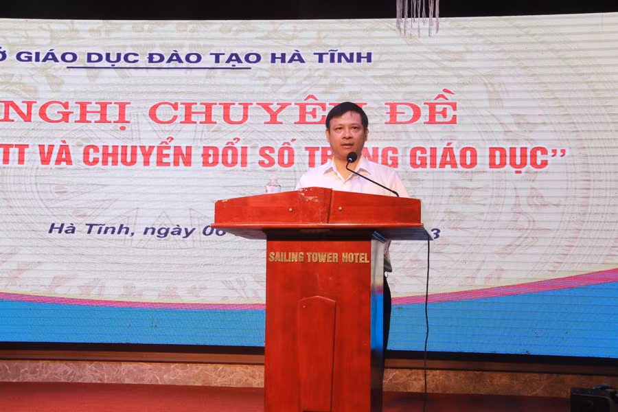TS Nguyễn Sơn Hải - Giảng viên Chuyên đề, Cục trưởng Cục CNTT, Bộ GD&ĐT. (Ảnh: Vũ Long) TS Nguyễn Sơn Hải - Giảng viên Chuyên đề, Cục trưởng Cục CNTT, Bộ GD&ĐT. (Ảnh: Vũ Long)