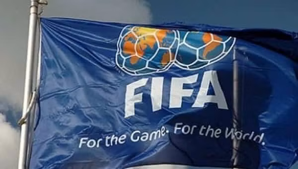 FIFA quyên góp hỗ trợ 1 triệu USD cho Ukraine.