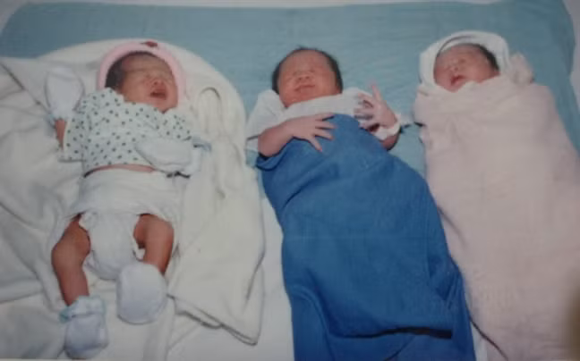 3 em bé thụ tinh trong ống nghiệm chào đời đầu tiên tại Việt Nam. Ảnh: YAN.