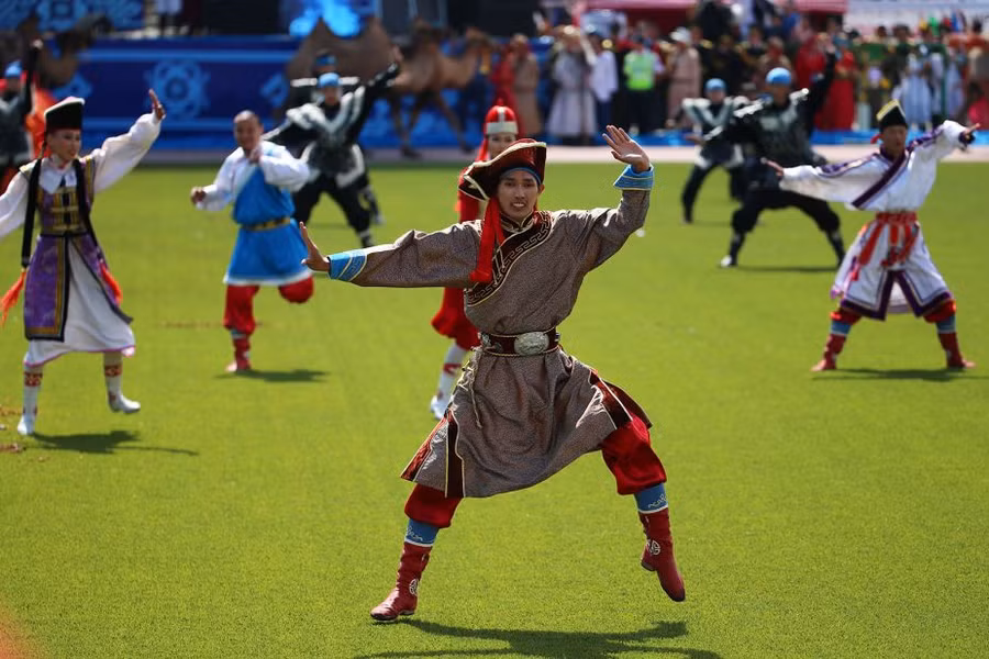 Lễ hội Naadam hàng năm của Mông Cổ nhằm tôn vinh di sản và văn hóa du mục truyền thống. Ảnh: CNN