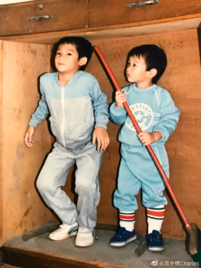 Bức ảnh Kobe Bryant và Cao Dĩ Tường chụp với nhau gây xúc động: Hy vọng cùng Cát Triết lập đội bóng rổ thiên đường mạnh nhất ảnh 17