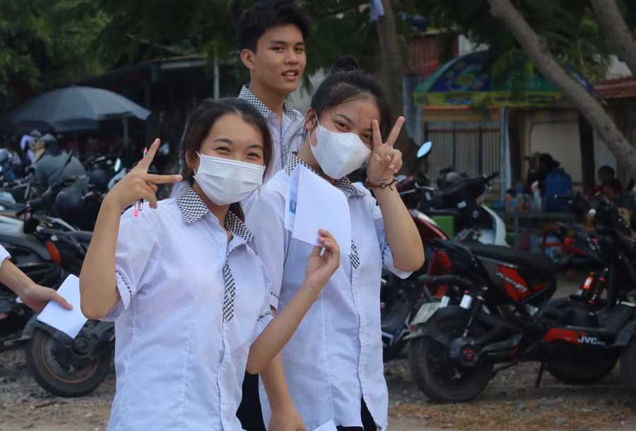 Thí sinh tự tin bước vào môn thi cuối cùng. (Ảnh: Tiến Hiệp)
