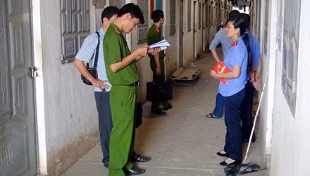 Dãy trọ nơi xảy ra vụ việc. Ảnh: Trọng Khôi/Tuổi Trẻ.