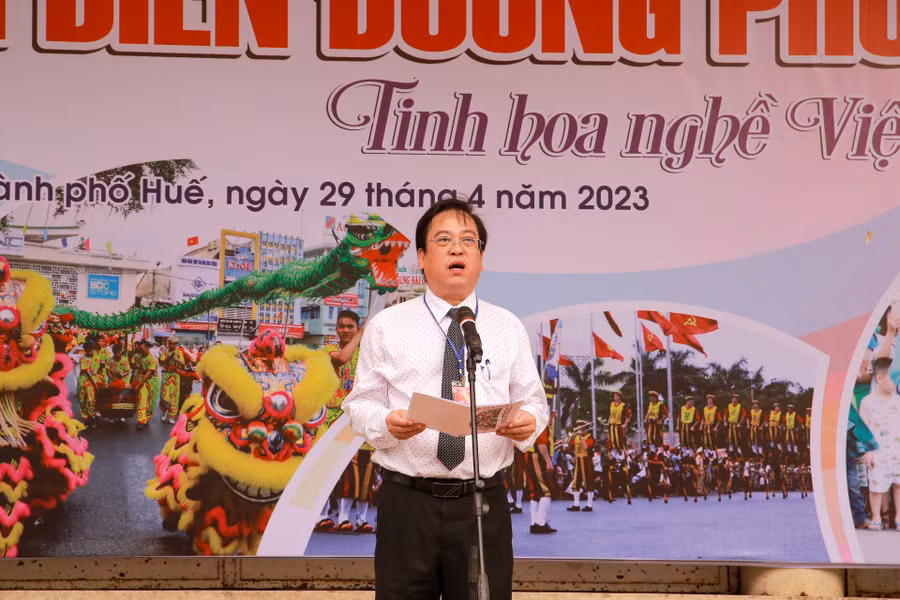 Ông Trương Đình Hạnh – Phó Chủ tịch UBND TP Huế phát biểu tại lễ khai mạc.