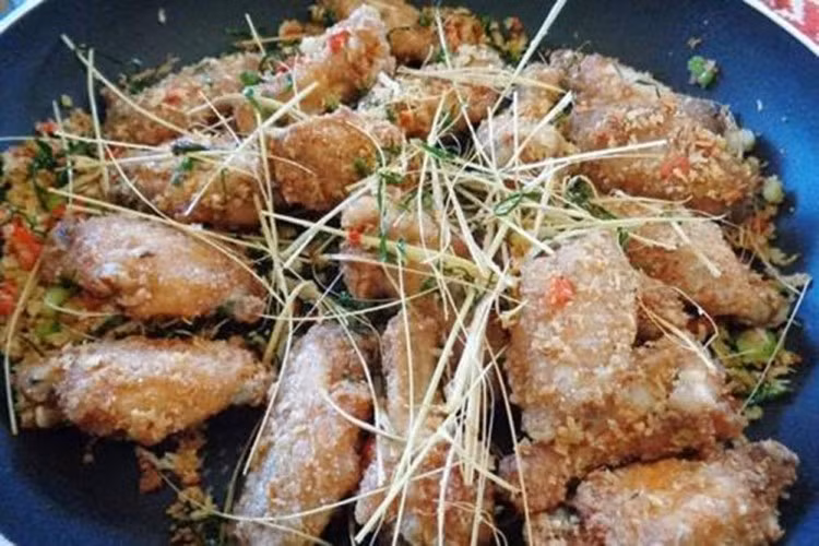 Trâu tẩm bột chiên. Ảnh: Trà Lý.