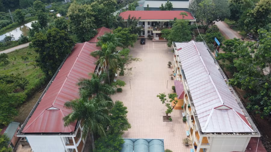 Toàn cảnh Trường Tiểu học - THCS Tà Làng. Toàn cảnh Trường Tiểu học - THCS Tà Làng.
