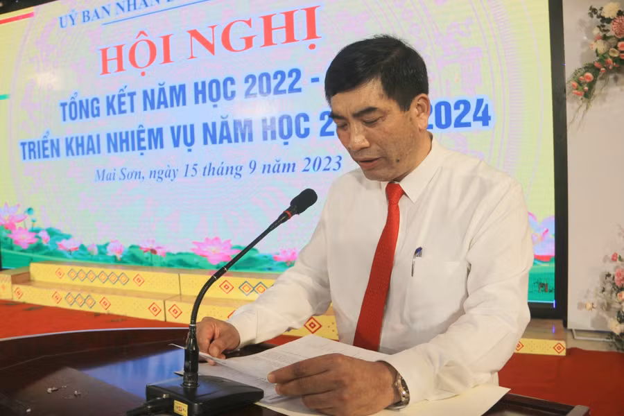 Ông Phạm Văn Khanh phát biểu tại hội nghị.