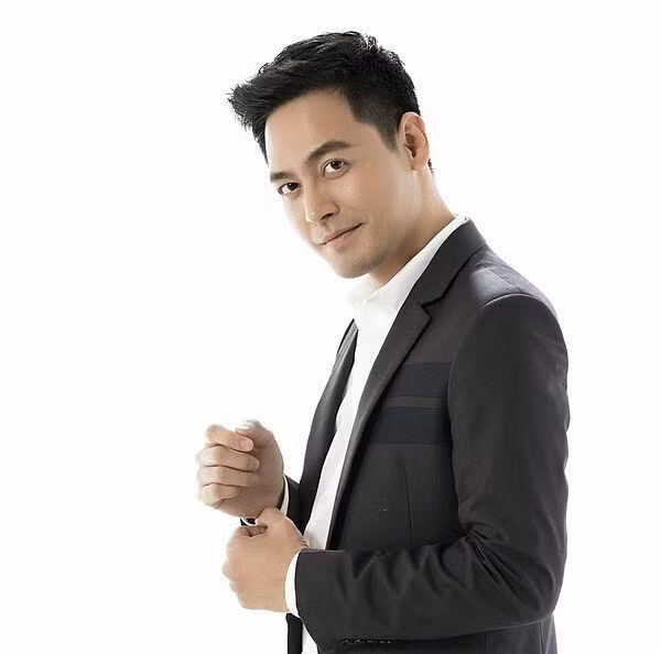 MC Phan Anh từng vướng lùm xùm trong câu chuyện từ thiện.