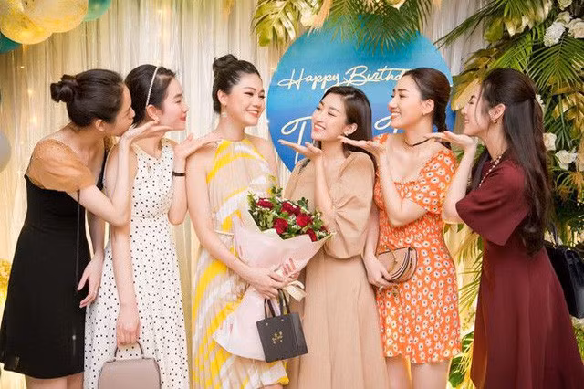 Cuộc sống Á hậu Thanh Tú thay đổi thế nào kể từ sau khi kết hôn với đại gia? - Ảnh 4.