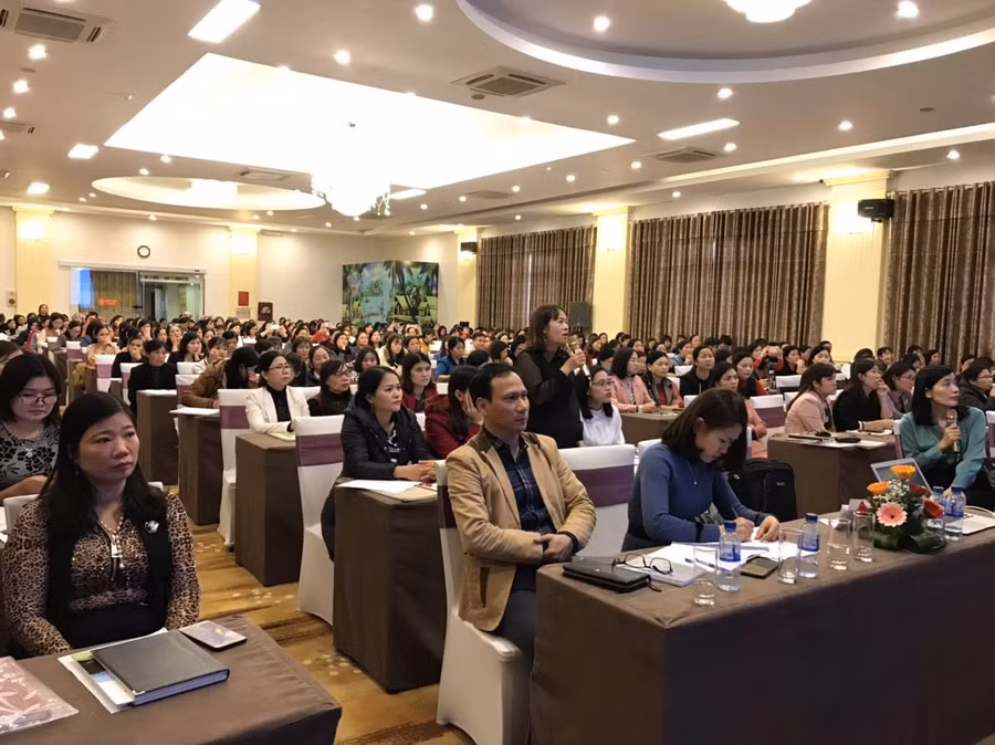 Gần 700 đại biểu tham dự bồi dưỡng