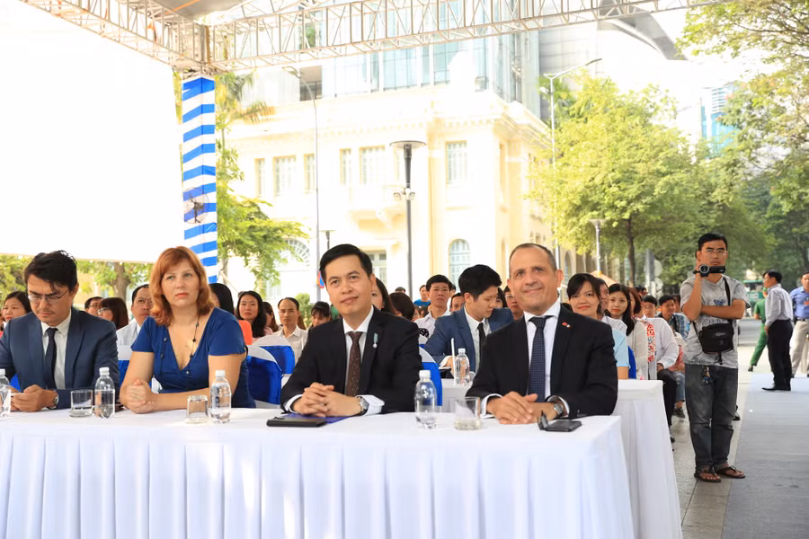 Các đại biểu tham gia triển khai Các đại biểu tham gia triển khai