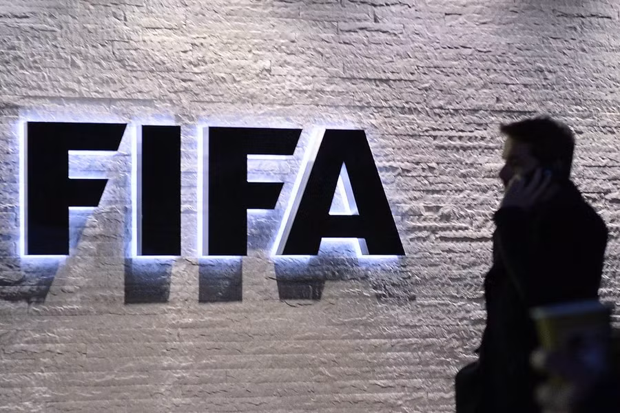 Ba cựu quan chức của FIFA bị cáo buộc biển thủ 80 triệu USD