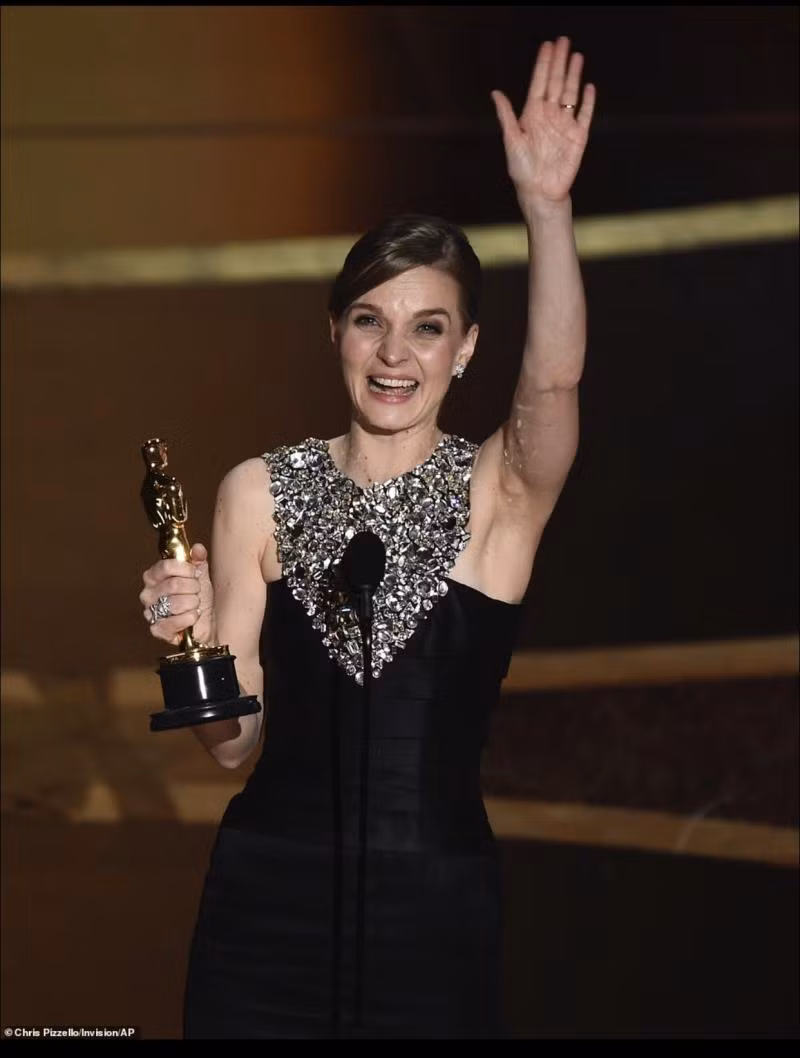 Những lần đầu tiên thú vị của Oscar 2020 - 4
