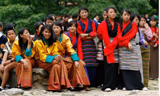 Nét độc đáo trong Tết cổ truyền của "Vương quốc hạnh phúc nhất thế giới" Bhutan, các cửa hàng thịt đều phải đóng cửa - Ảnh 9. Nét độc đáo trong Tết cổ truyền của "Vương quốc hạnh phúc nhất thế giới" Bhutan, các cửa hàng thịt đều phải đóng cửa - Ảnh 9.