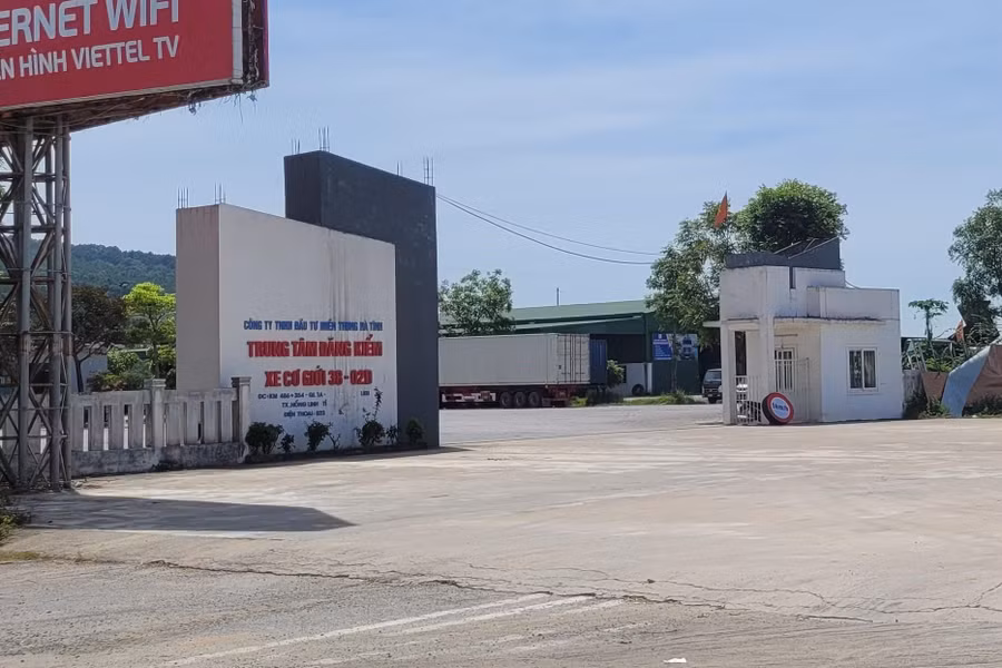 Trung tâm đăng kiểm xe cơ giới Hồng Lĩnh.