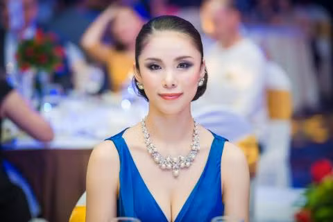Những người đẹp châu Á đăng quang Hoa hậu Hoàn vũ ảnh 1