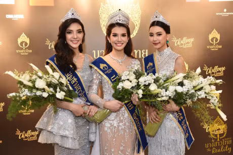 Hoa hau My Linh bi dem ra so sanh voi Tan Hoa hau Thai Lan - Anh 2