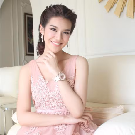 Hoa hau My Linh bi dem ra so sanh voi Tan Hoa hau Thai Lan - Anh 6