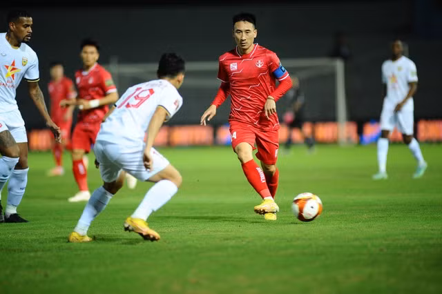 Cú đúp của Hải Huy không giúp Hải Phòng FC nhận thất bại trước Hồng Lĩnh Hà Tĩnh.