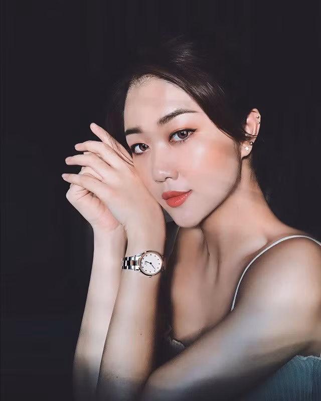 Ngắm vẻ đẹp của nữ tiếp viên hàng không được khuyên nên thi Hoa hậu ảnh 5