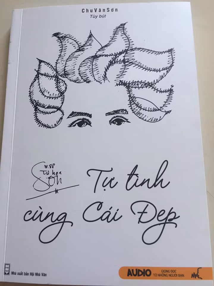 Tùy bút của nhà giáo Chu Văn Sơn. Tùy bút của nhà giáo Chu Văn Sơn.