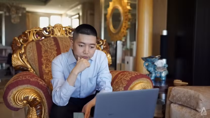 Nhà tư vấn việc làm Xu Hongfei. Nhà tư vấn việc làm Xu Hongfei.
