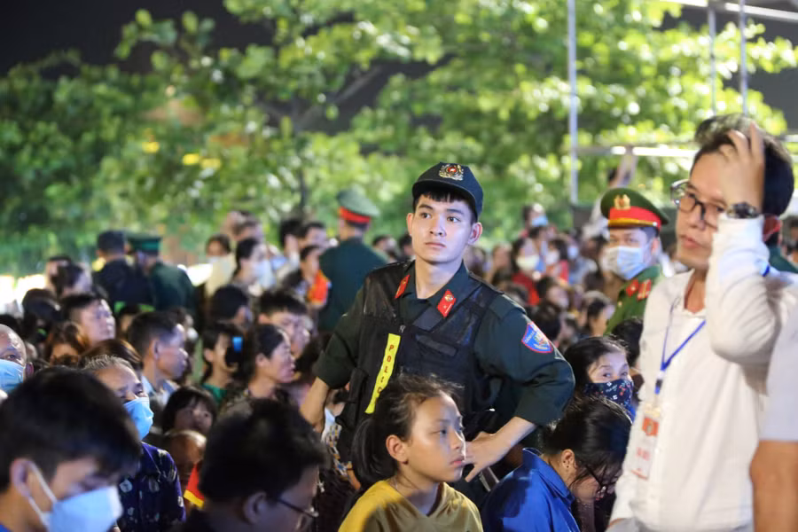 Công tác an ninh tại buổi Lễ được đảm bảo nghiêm ngặt. (Ảnh: T.T).