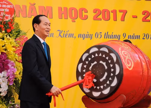  Chủ tịch nước Trần Đại Quang dự khai giảng năm học mới tại Trường THCS Trưng Vương - Hà Nội