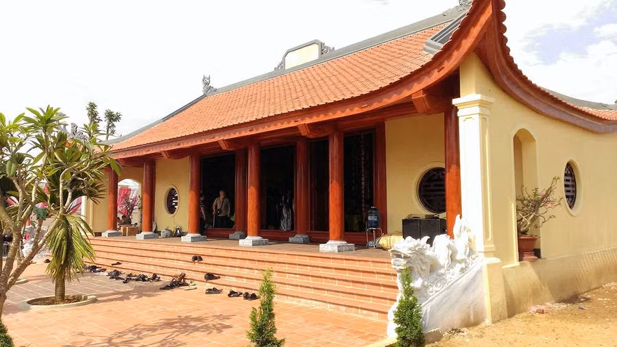 Đền thờ cụ Cao Xuân Dục tại Diễn Châu (Nghệ An).