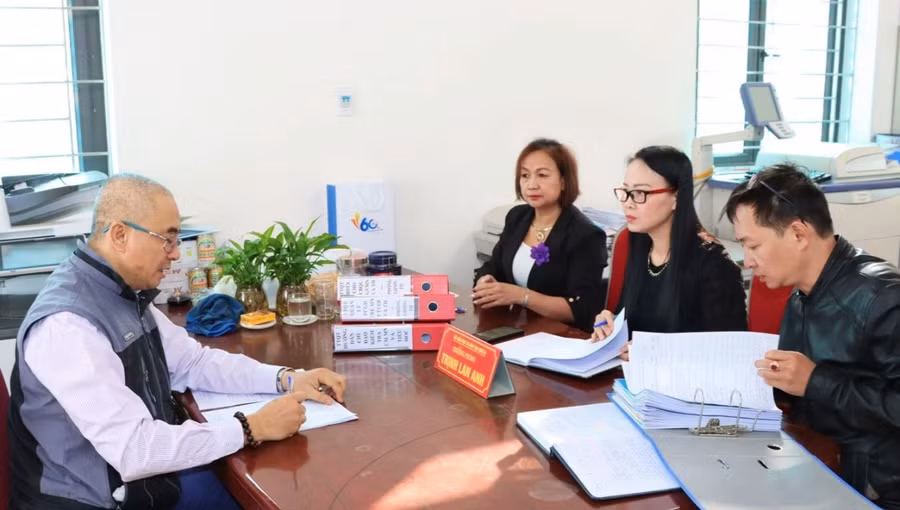 Đoàn công tác đánh giá hệ thống IMS tại Phòng Giáo dục mầm non - giáo dục tiểu học.