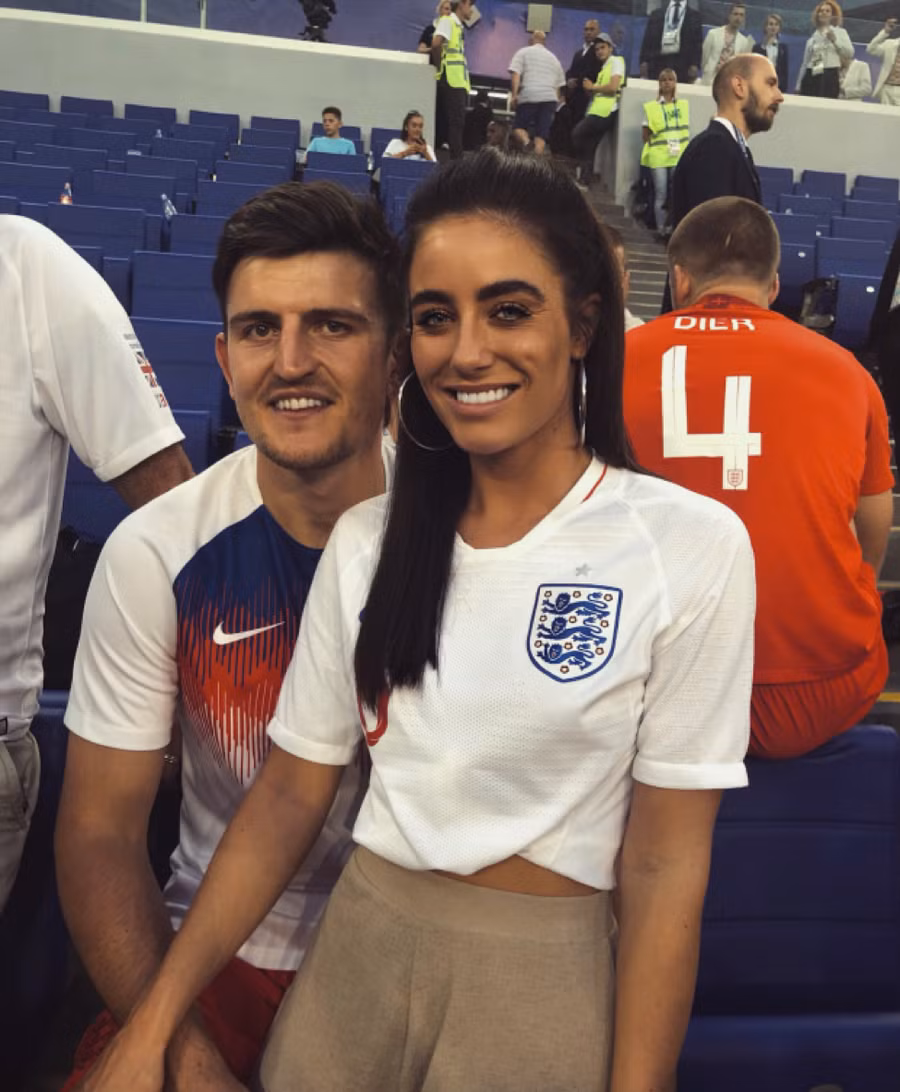 Vợ của Harry Maguire là Fern cũng sẽ đến Qatar.