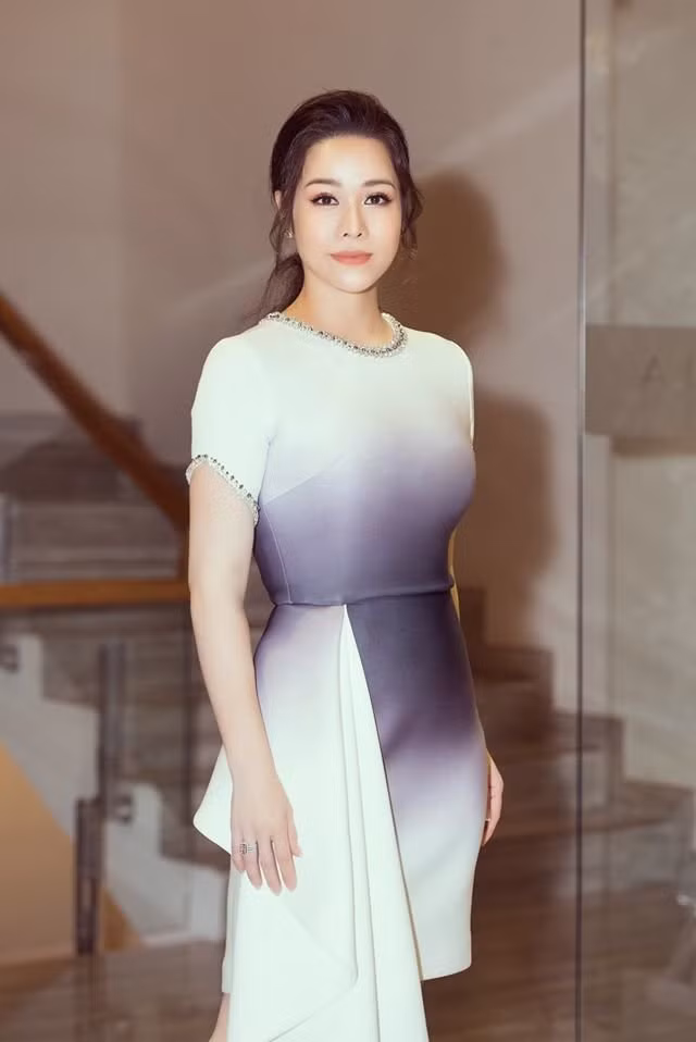Nữ diễn viên còn cho hay do áp lực và khủng hoảng công việc nên sức khoẻ của cô trong năm qua cũng bị ảnh hưởng ít nhiều.