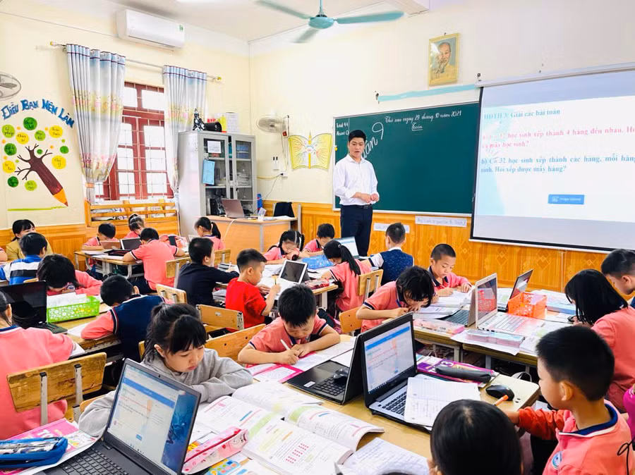 Nâng cao chất lượng đội ngũ để đáp ứng tốt nhất chuyển đổi số.