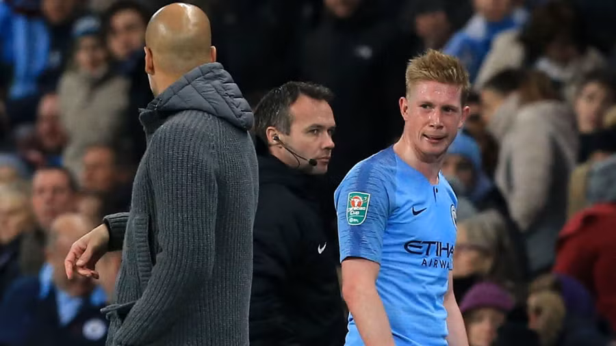 Tiền vệ tài hoa Bruyne đã trở lại cùng Man City dự 2 trận đánh lớn nhất mùa giải.