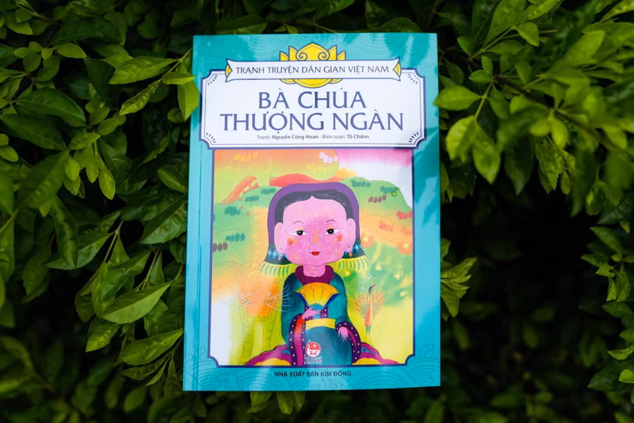 Bìa cuốn sách "Bà Chúa Thượng Ngàn"