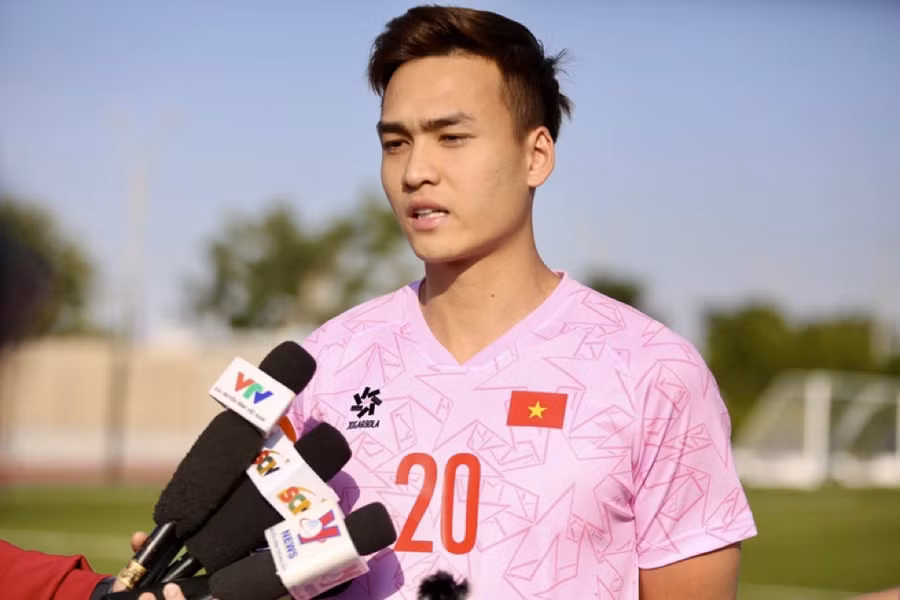 Trung vệ Việt Anh không e ngại đối đầu tuyển Nhật Bản ở Asian Cup 2023. Trung vệ Việt Anh không e ngại đối đầu tuyển Nhật Bản ở Asian Cup 2023.