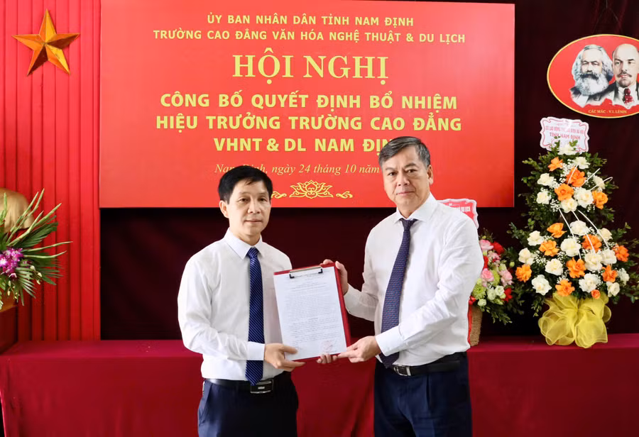 Bổ nhiệm Hiệu trưởng Trường CĐ Văn hóa Nghệ thuật và Du lịch Nam Định 