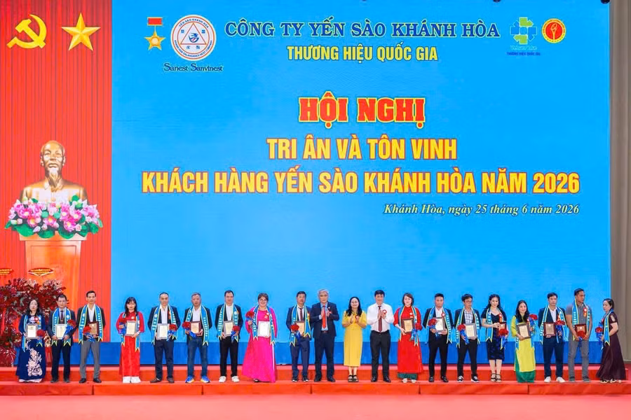 Hội nghị tri ân và tôn vinh khách hàng của Công ty Yến sào Khánh Hòa.